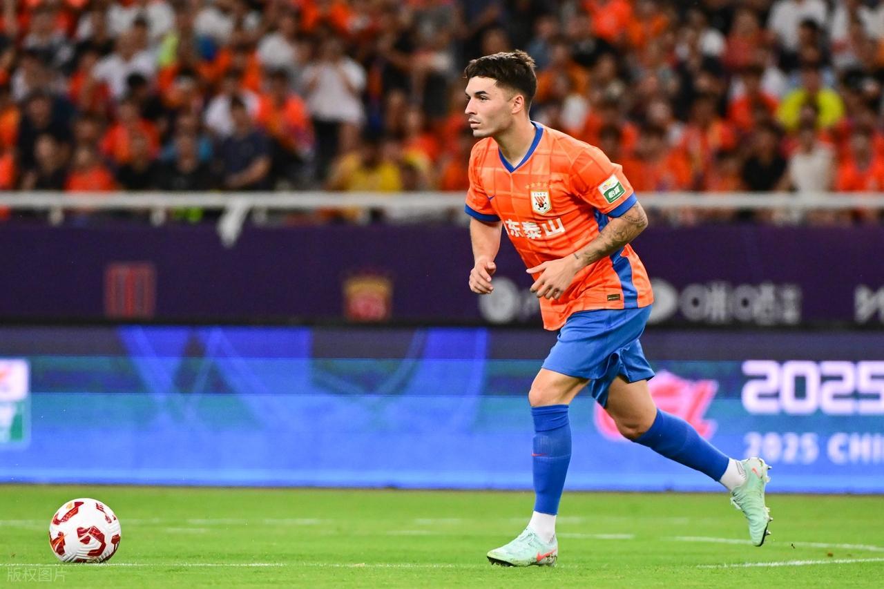 移动体育平台-山东鲁能自己打脸了？水货外援加盟仅半年就解约，中超球队没人要